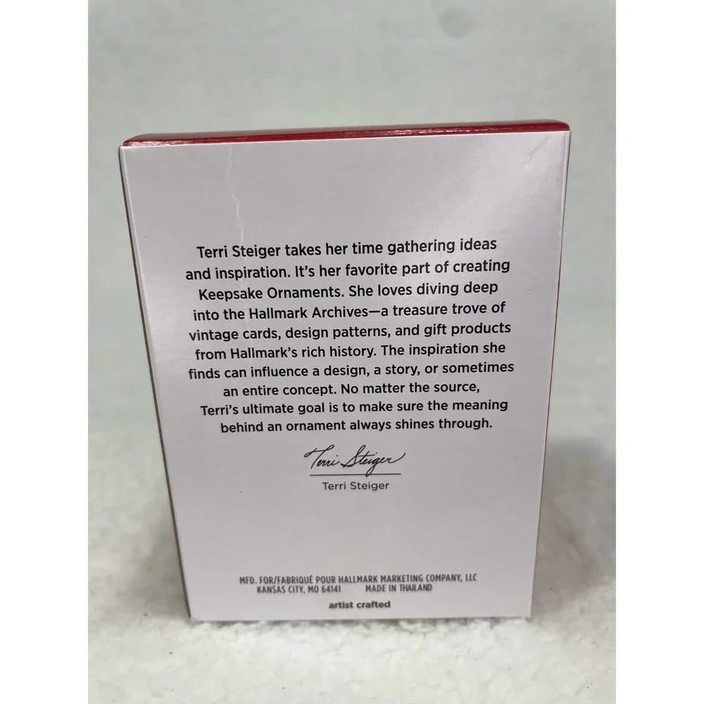 Hallmark‎ Keepsake 2022 Love You A Tundra Ornament